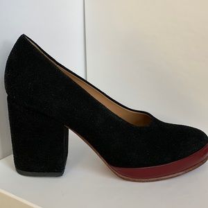 Exquisite A Détacher suede shoes